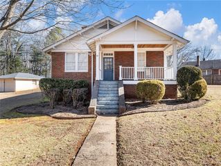 19 Fourth Street, Gainesville, GA 30504