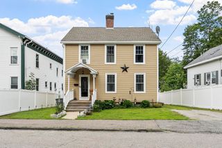 27 Cedar St, Gardner, MA 01440