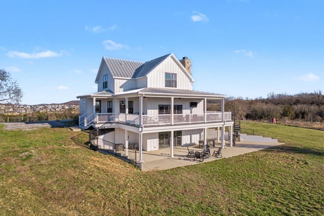 710 Callis Rd, Lebanon, TN 37090