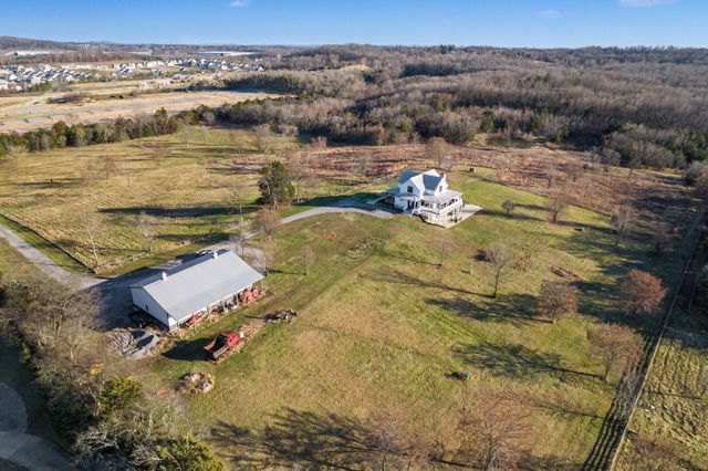 710 Callis Rd, Lebanon, TN 37090