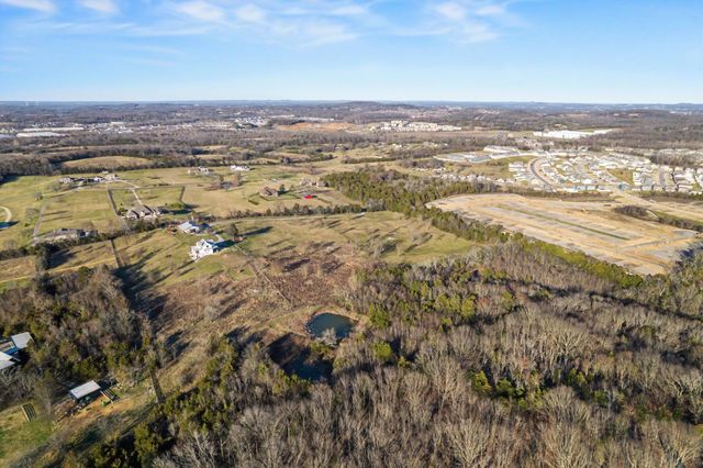 710 Callis Rd, Lebanon, TN 37090