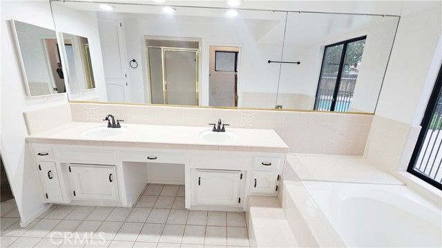 7001 Margaret Court, Bakersfield, CA 93309