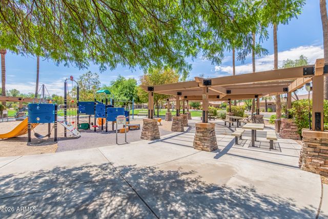 4258 S Fireside Trail, Gilbert, AZ 85297