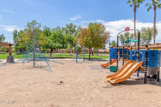 4258 S Fireside Trail, Gilbert, AZ 85297