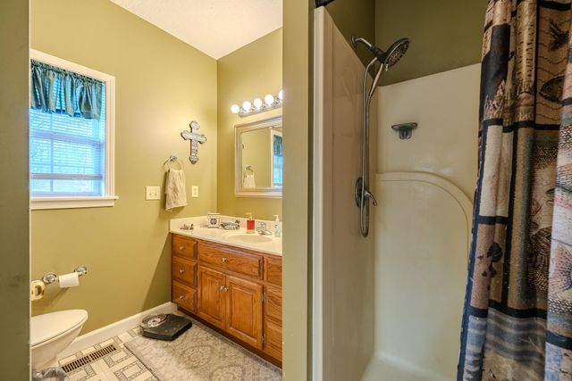 1635 CHOATE CREEK RD, Savannah, TN 38372