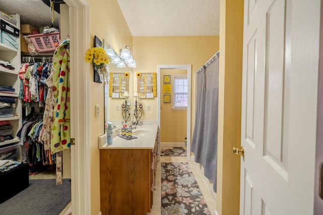 1635 CHOATE CREEK RD, Savannah, TN 38372