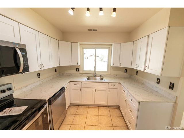 1049 Denver St, Calhan, CO 80808