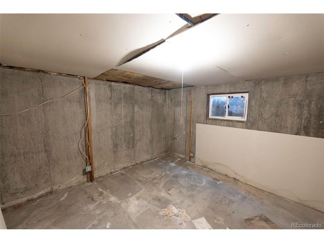 1049 Denver St, Calhan, CO 80808