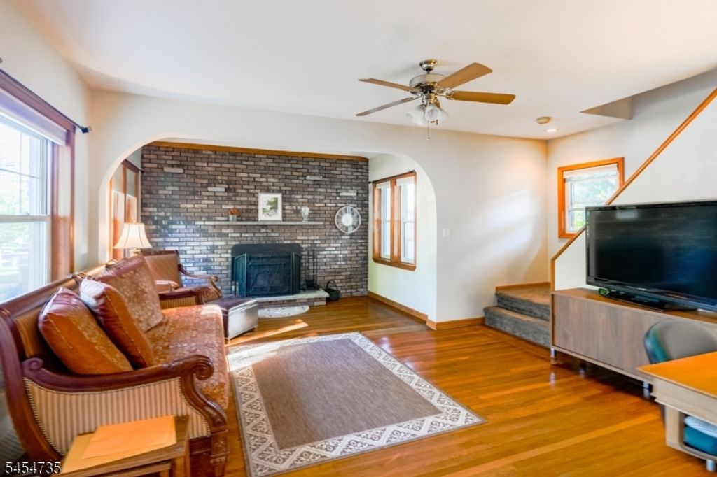 200 Elm Ave, Teaneck Twp., NJ 07666 — photo 3