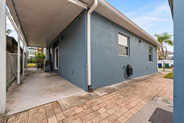 3411 W NORTH B STREET, Tampa, FL 33609