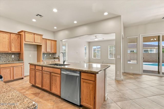 10505 E LINCOLN Avenue, Mesa, AZ 85212