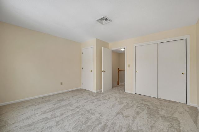 543 Fox Hollow Way, Manchester, NH 03104