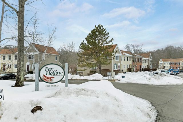 543 Fox Hollow Way, Manchester, NH 03104