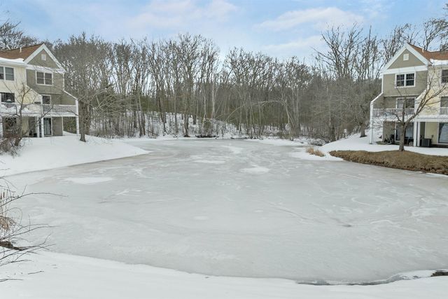 543 Fox Hollow Way, Manchester, NH 03104