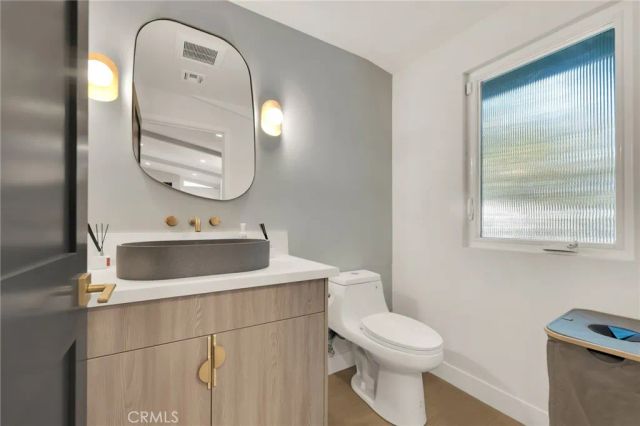 4941 Rigoletto Street, Woodland Hills, CA 91364