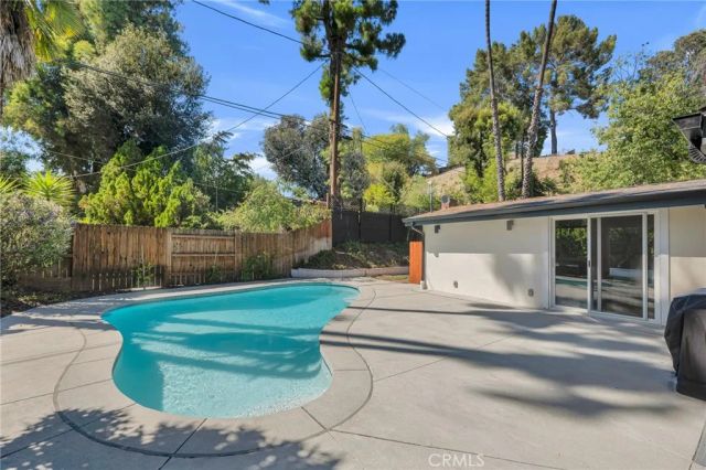 4941 Rigoletto Street, Woodland Hills, CA 91364