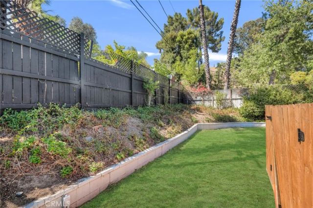 4941 Rigoletto Street, Woodland Hills, CA 91364