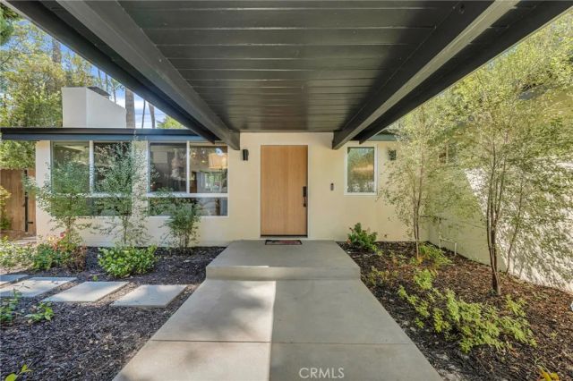 4941 Rigoletto Street, Woodland Hills, CA 91364