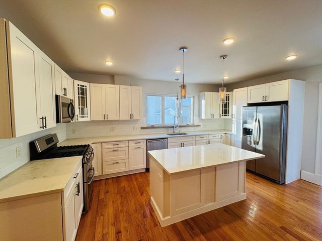 12 Emerald St 1, Medford, MA 02155