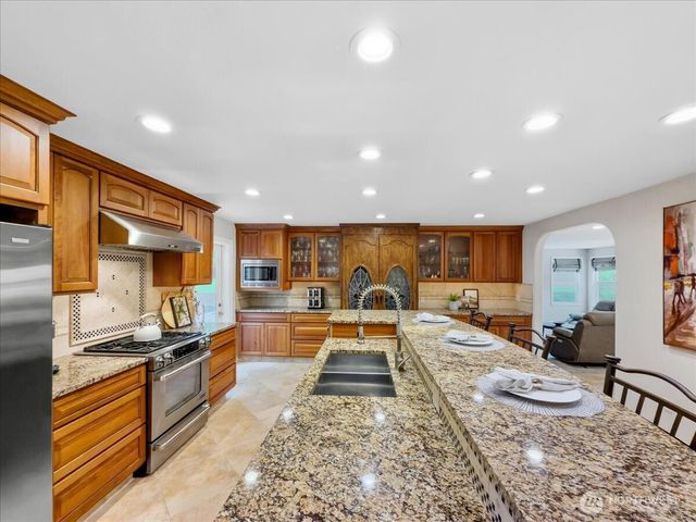 20622 SE 135th Street, Issaquah, WA 98027