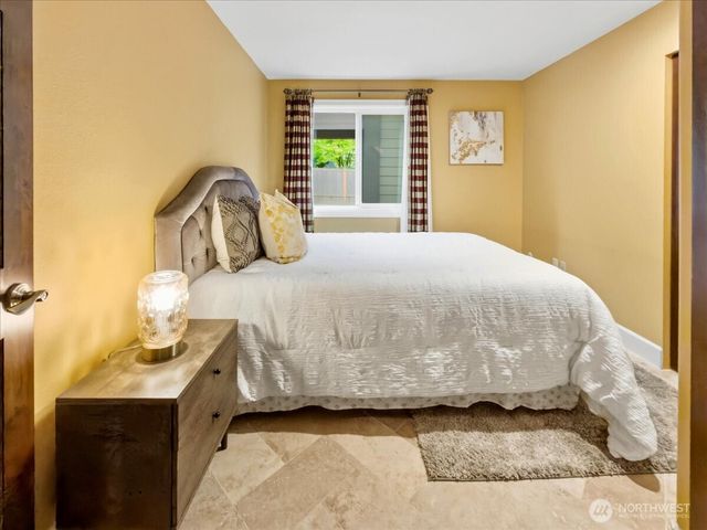 20622 SE 135th Street, Issaquah, WA 98027