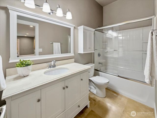 20622 SE 135th Street, Issaquah, WA 98027