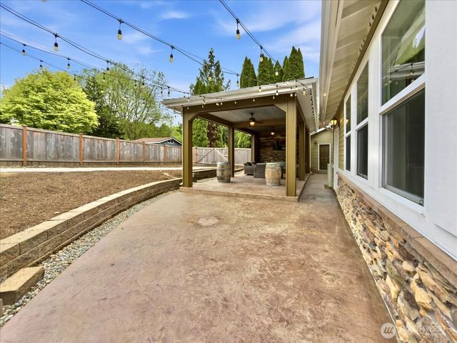 20622 SE 135th Street, Issaquah, WA 98027