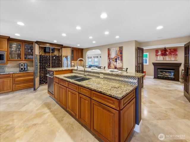 20622 SE 135th Street, Issaquah, WA 98027