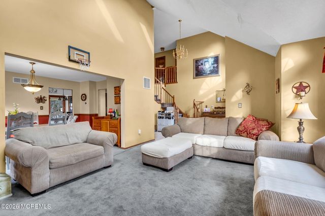 24 Sunny Woods Lane, Jackson, NJ 08527