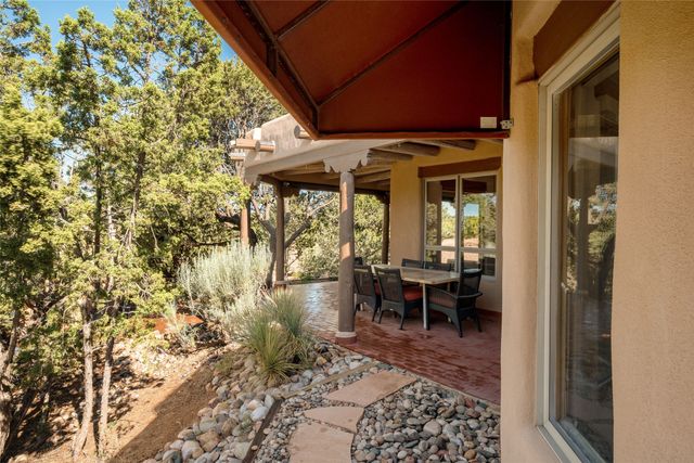 25 Bluestem Drive, Santa Fe, NM 87506
