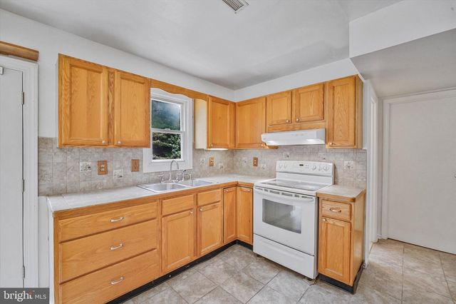 25 WILLOW BRANCH PL, Fredericksburg, VA 22405