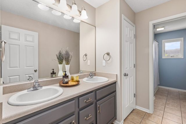 2413 SW 36th Street, Ankeny, IA 50023