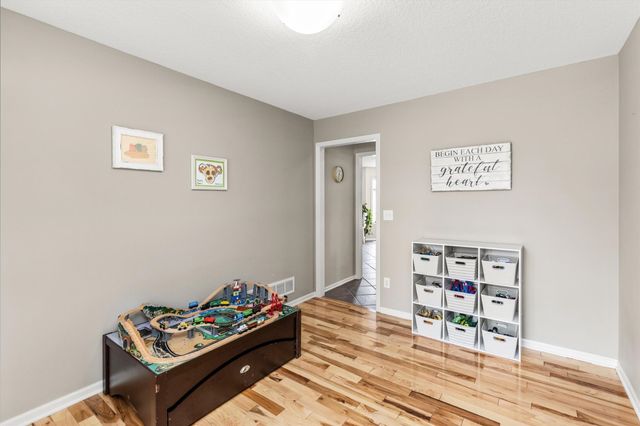 2413 SW 36th Street, Ankeny, IA 50023