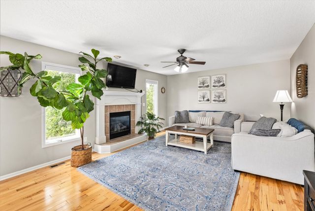 2413 SW 36th Street, Ankeny, IA 50023