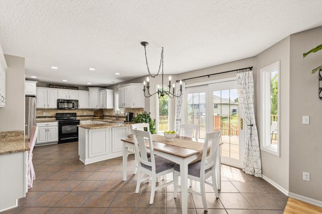 2413 SW 36th Street, Ankeny, IA 50023