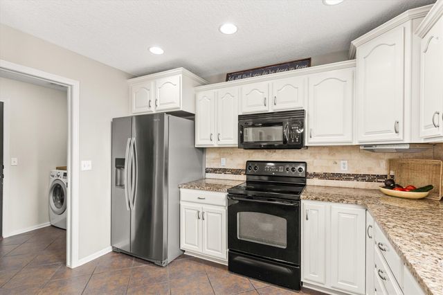 2413 SW 36th Street, Ankeny, IA 50023