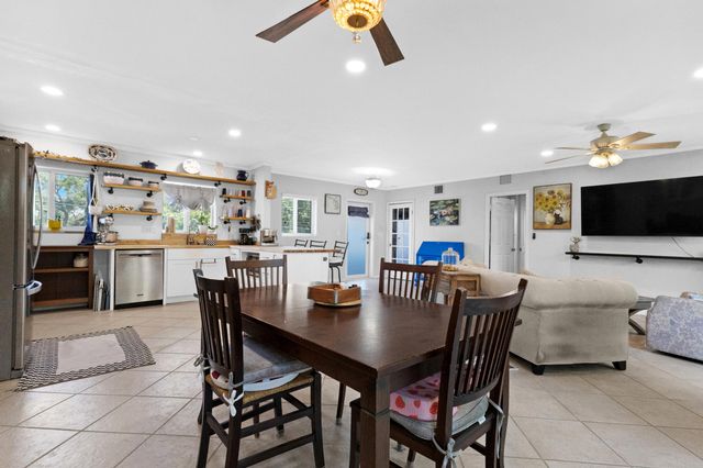 1000 SE 4th Street 209-210, Fort Lauderdale, FL 33301