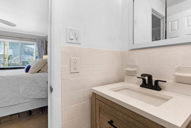 1000 SE 4th Street 209-210, Fort Lauderdale, FL 33301