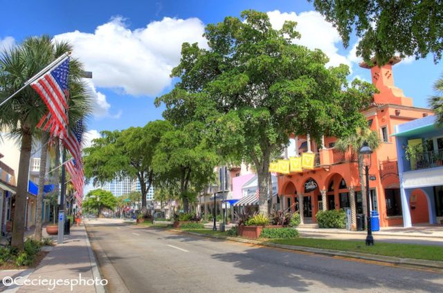 1000 SE 4th Street 209-210, Fort Lauderdale, FL 33301
