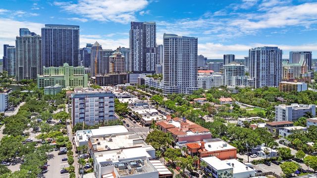 1000 SE 4th Street 209-210, Fort Lauderdale, FL 33301