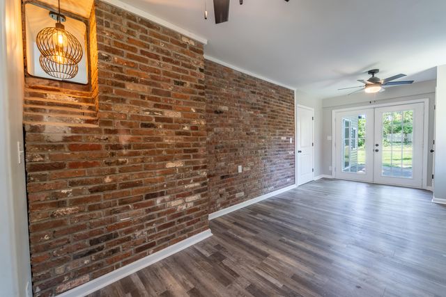 120 Windsor Drive, Richmond, KY 40475