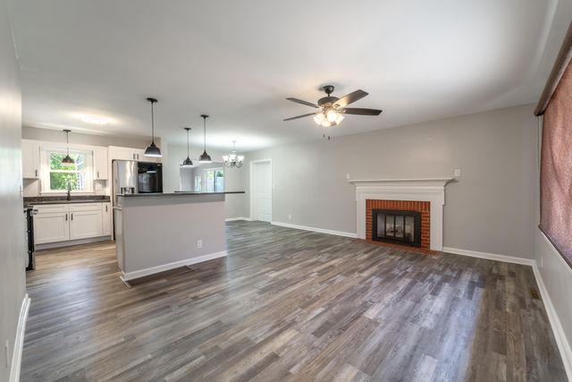 120 Windsor Drive, Richmond, KY 40475