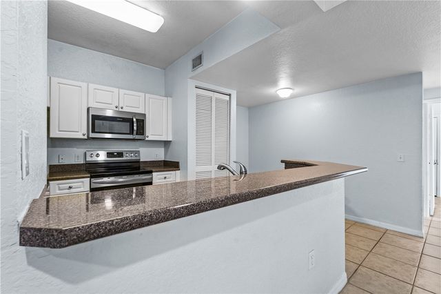 2308 57th Circle 2308, Vero Beach, FL 32966