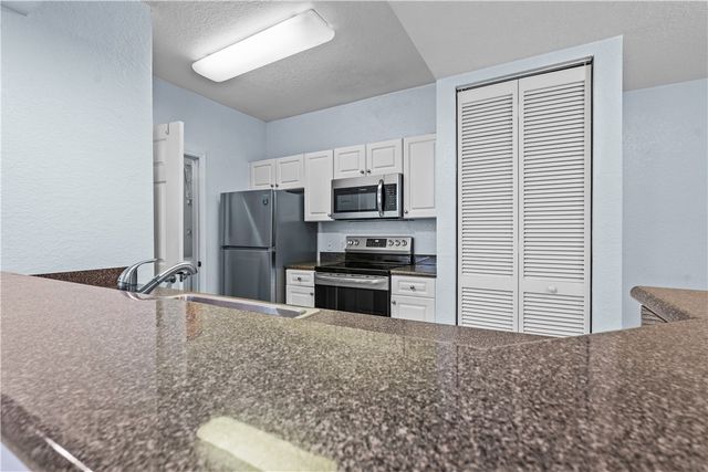 2308 57th Circle 2308, Vero Beach, FL 32966