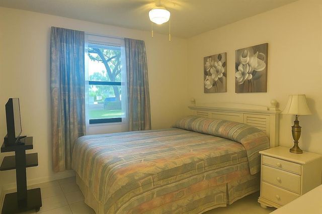 9832 W Mcnab Road, Tamarac, FL 33321