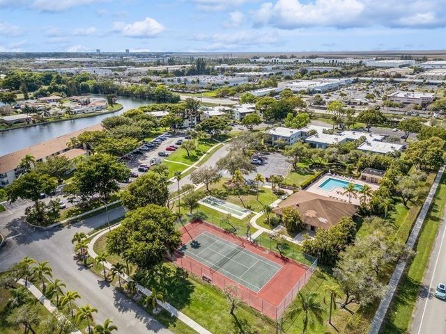 9832 W Mcnab Road, Tamarac, FL 33321