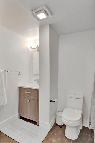 2204 Mckinley Street, Hollywood, FL 33020