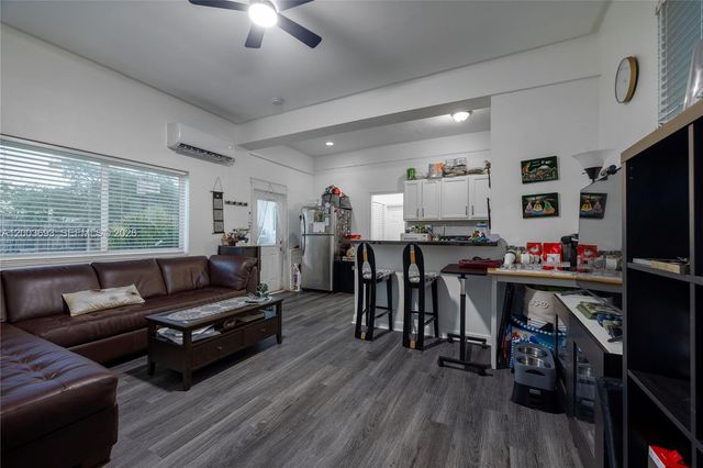2204 Mckinley Street, Hollywood, FL 33020