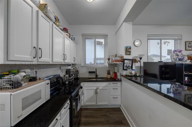 2204 Mckinley Street, Hollywood, FL 33020