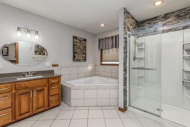 20230 168th Street, Basehor, KS 66007